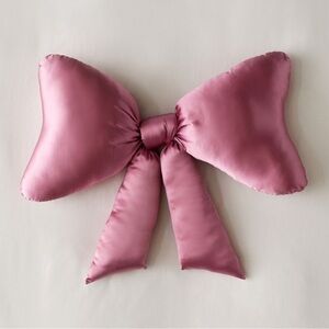 UO HOME Big Bow Satin Pink Throw Pillow NWT NEW LAST ONE